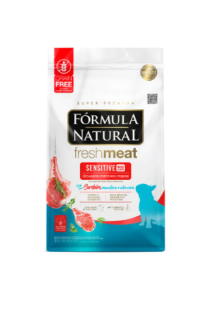 Fórmula Natural Fresh Meat – Sensitive – Cão – Adulto – Porte mini e pequeno – Super Premium – Cordeiro, mandioca e aloe vera (10Kg)